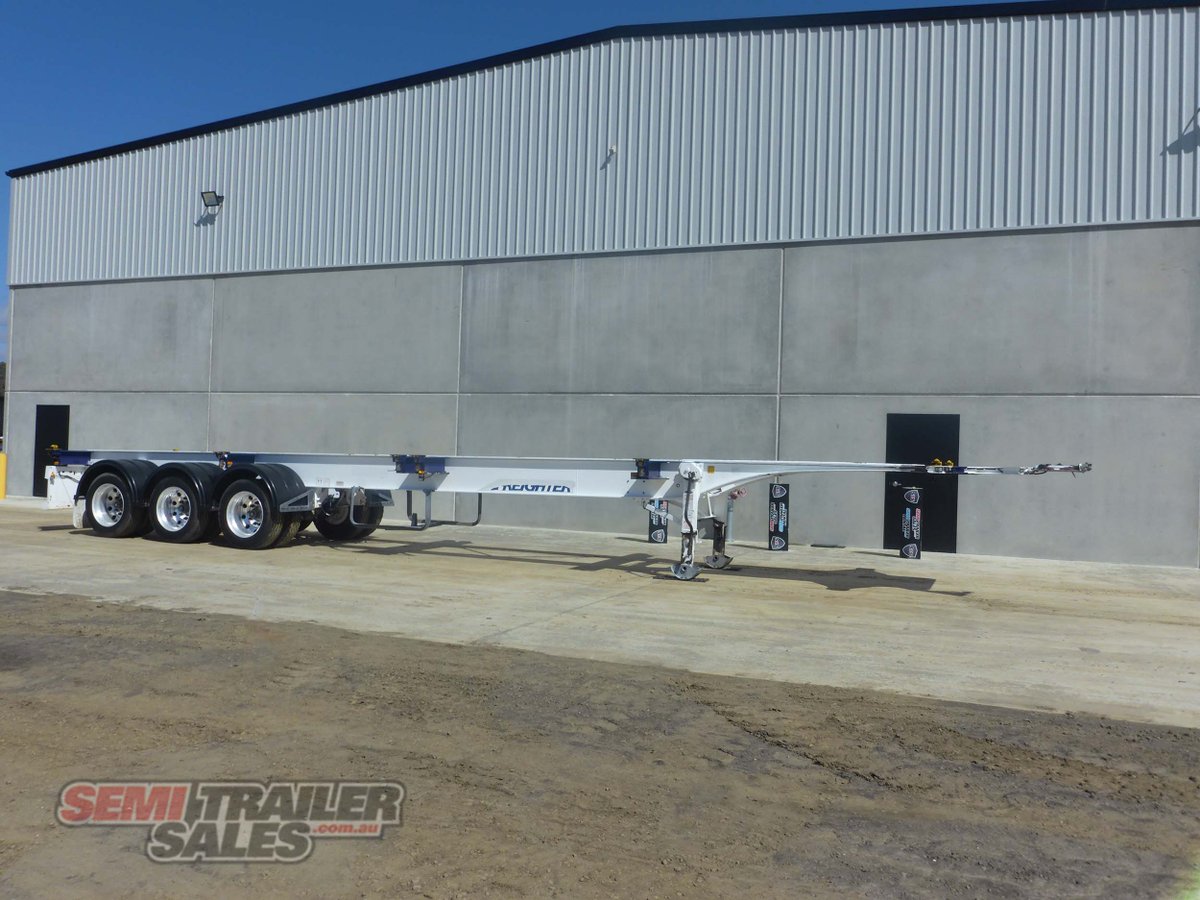2010 MAXITRANS SKELETAL TRAILER TRAILER 40FT SKEL WITH REAR PUSH OUT BAR (ROAD TRAIN LEAD)