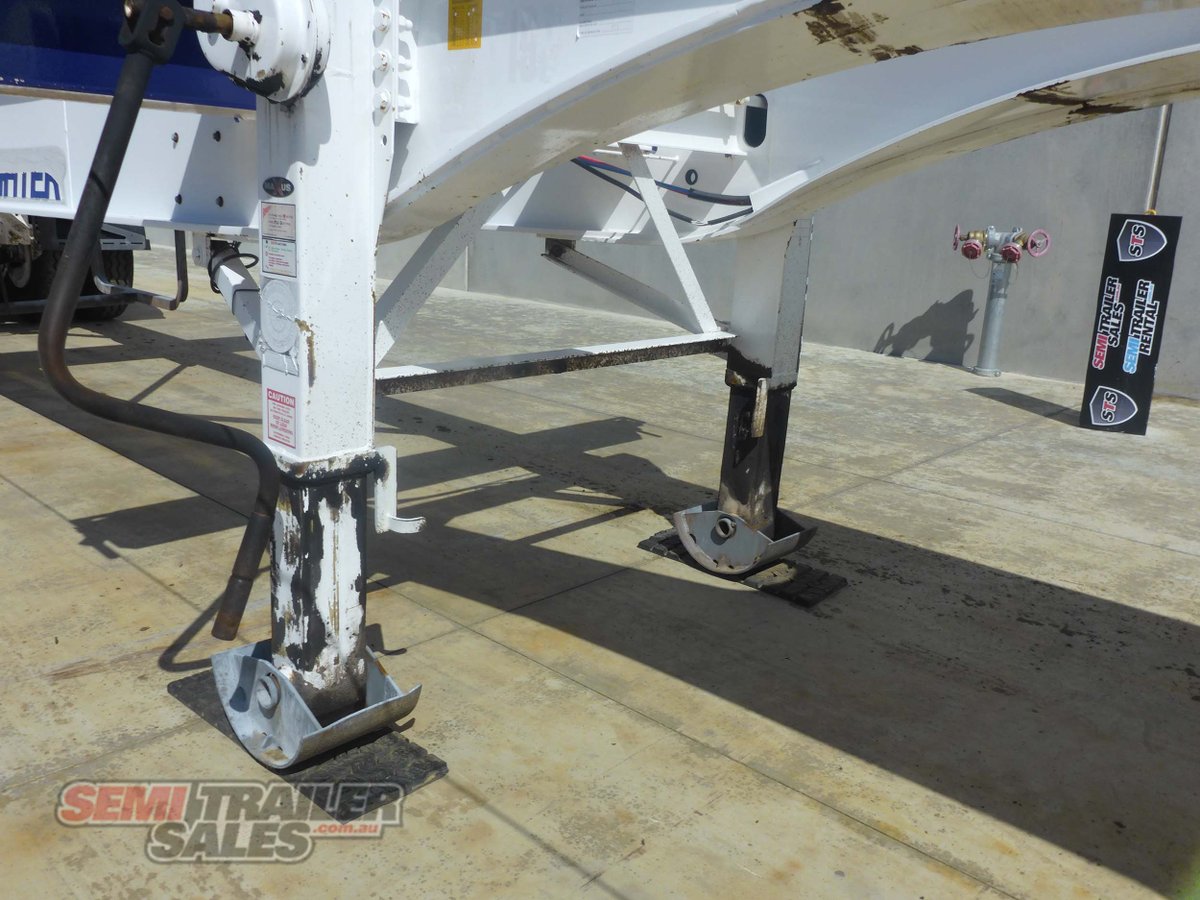 2010 MAXITRANS SKELETAL TRAILER TRAILER 40FT SKEL WITH REAR PUSH OUT BAR (ROAD TRAIN LEAD)