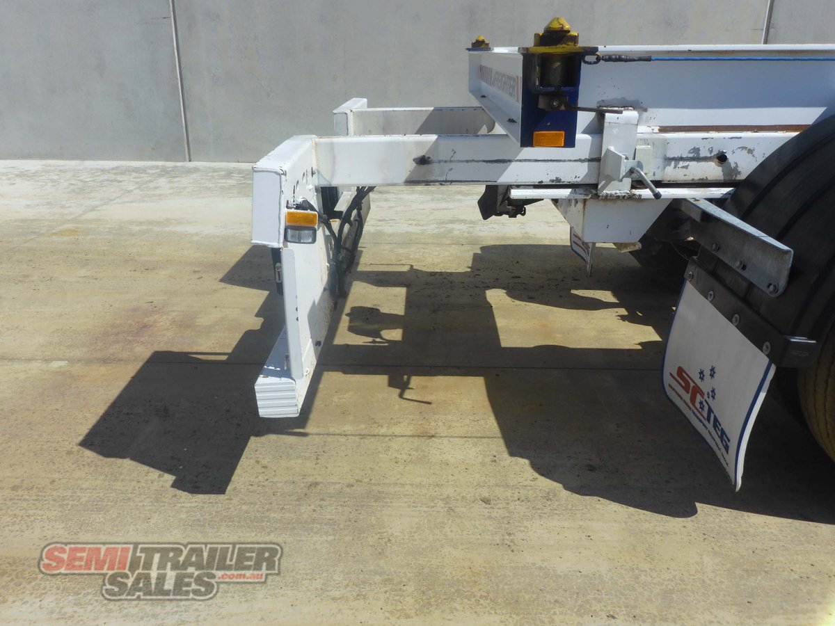 2010 MAXITRANS SKELETAL TRAILER TRAILER 40FT SKEL WITH REAR PUSH OUT BAR (ROAD TRAIN LEAD)