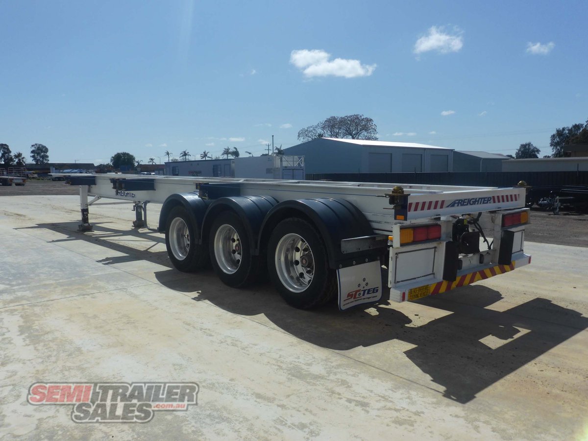 2010 MAXITRANS SKELETAL TRAILER TRAILER 40FT SKEL WITH REAR PUSH OUT BAR (ROAD TRAIN LEAD)