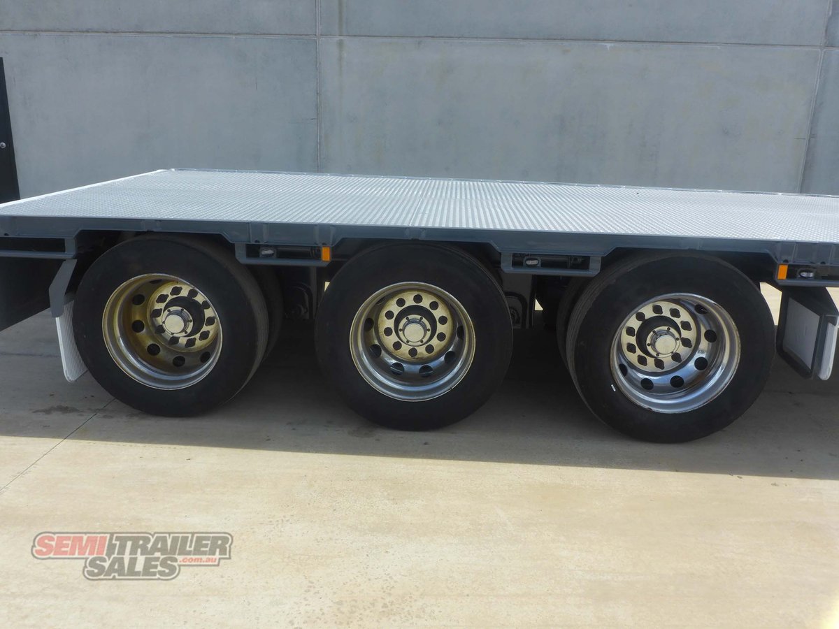 TOPSTART DROP DECK TRAILER
