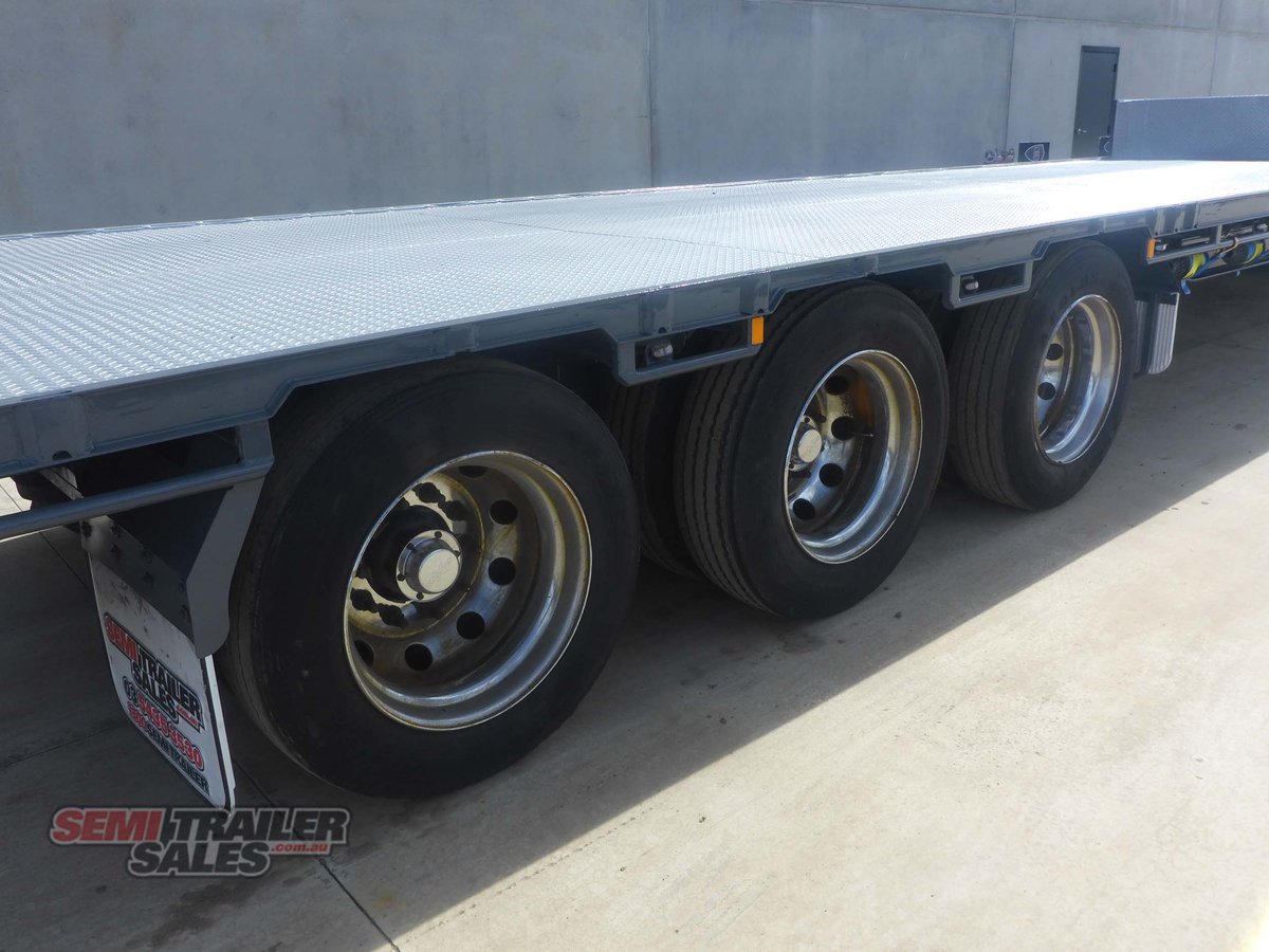 TOPSTART DROP DECK TRAILER