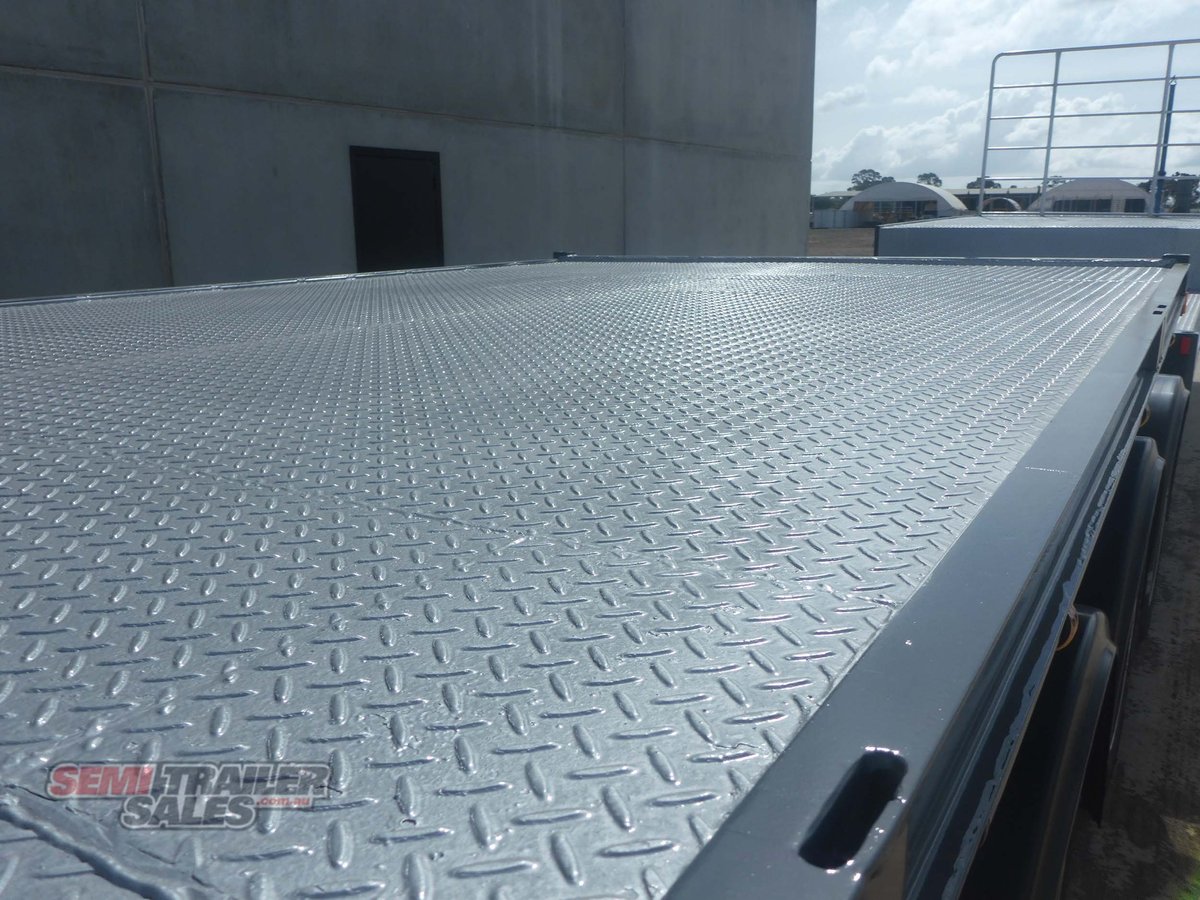 TOPSTART DROP DECK TRAILER