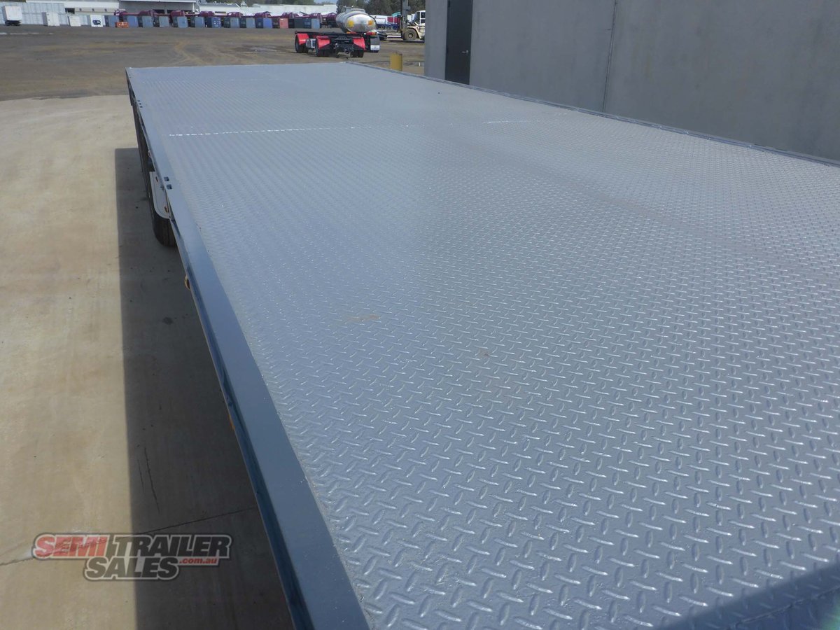 TOPSTART DROP DECK TRAILER