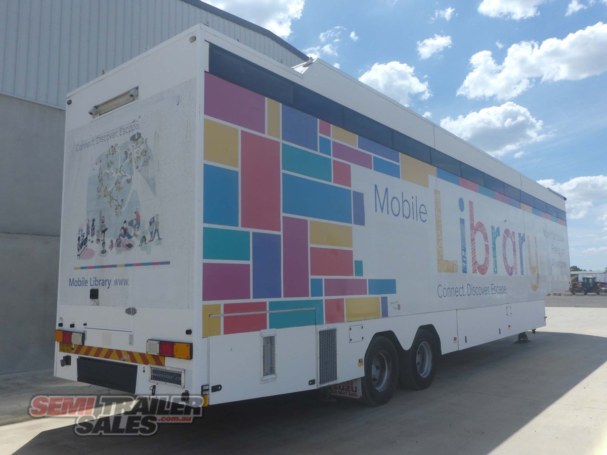 2005 SVM MOBILE LIBRARY TRAILER