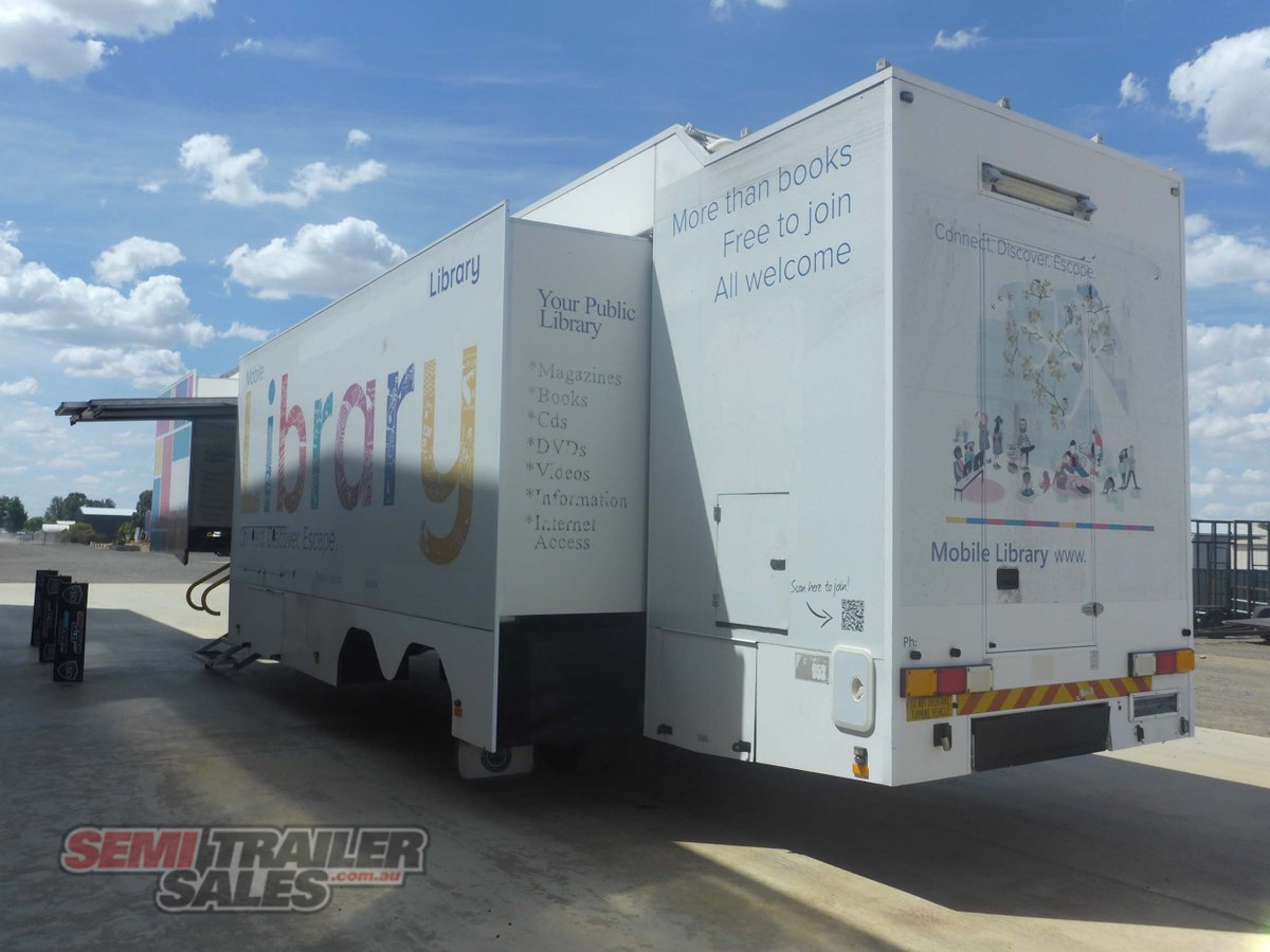 2005 SVM MOBILE LIBRARY TRAILER