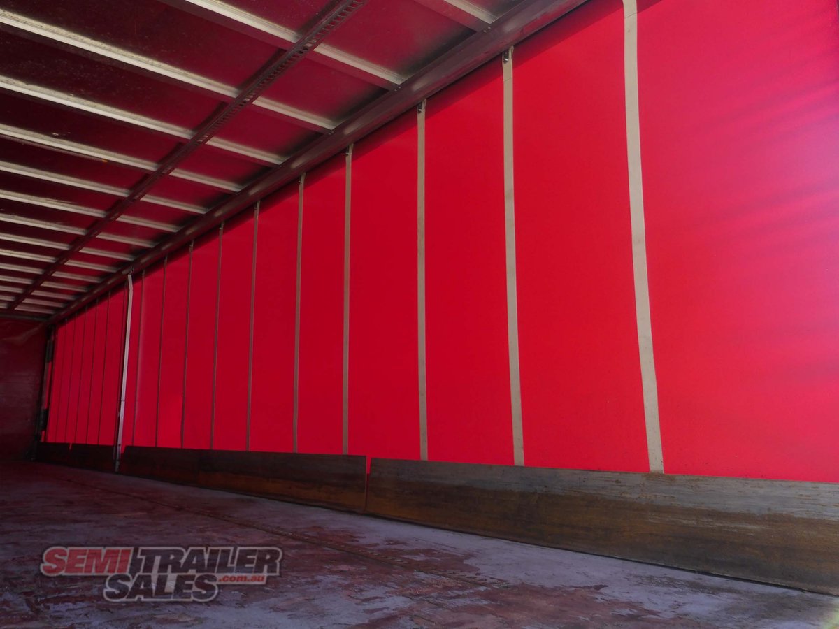 MAXITRANS CURTAINSIDER TRAILER
