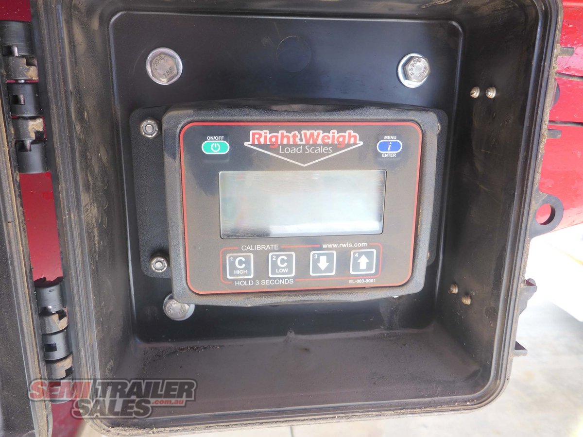 MAXITRANS PANTECH TRAILER