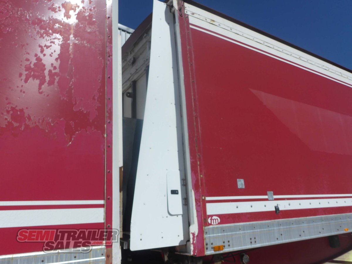 MAXITRANS PANTECH TRAILER