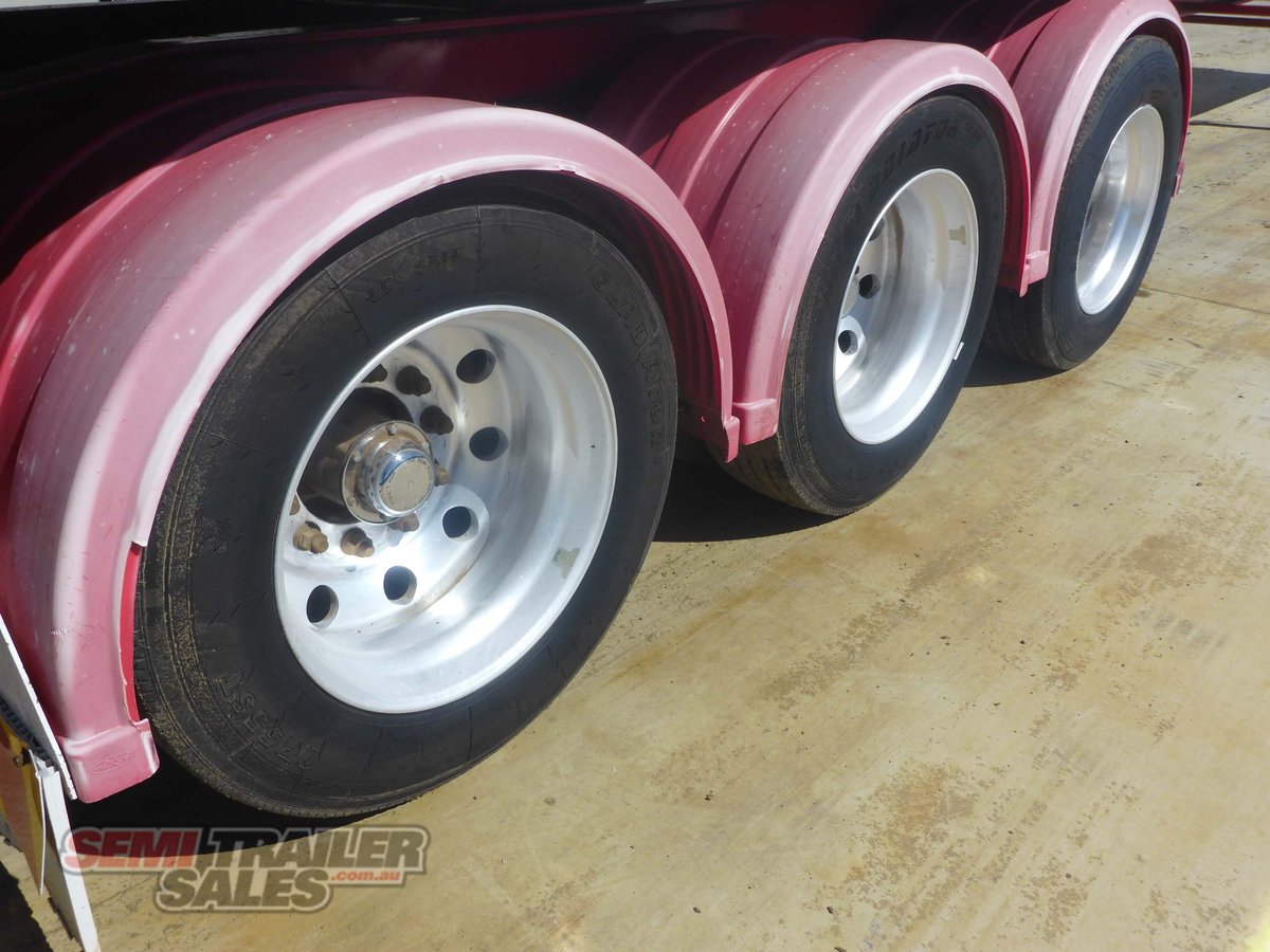 MAXITRANS PANTECH TRAILER