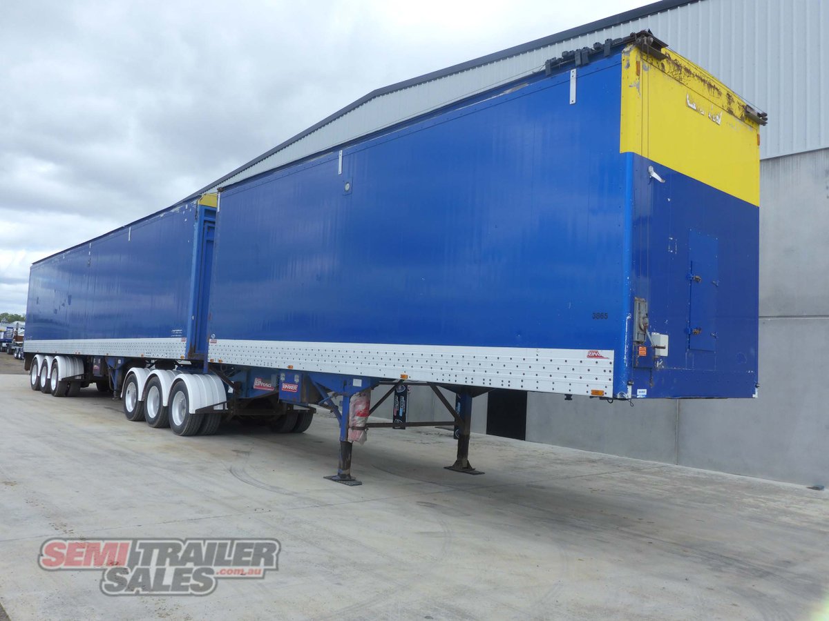 BARKER PANTECH TRAILER