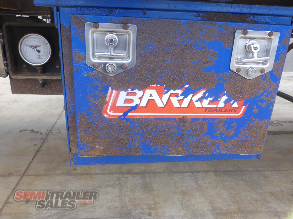 BARKER PANTECH TRAILER