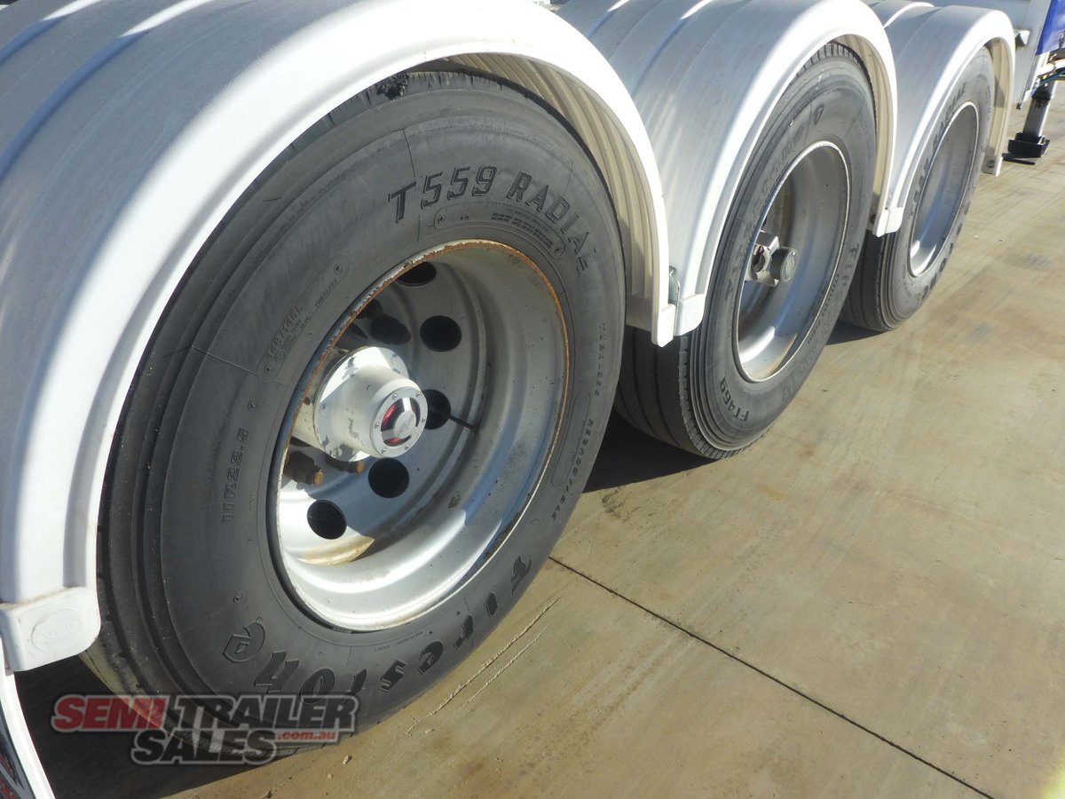 KRUEGER CURTAINSIDER TRAILER