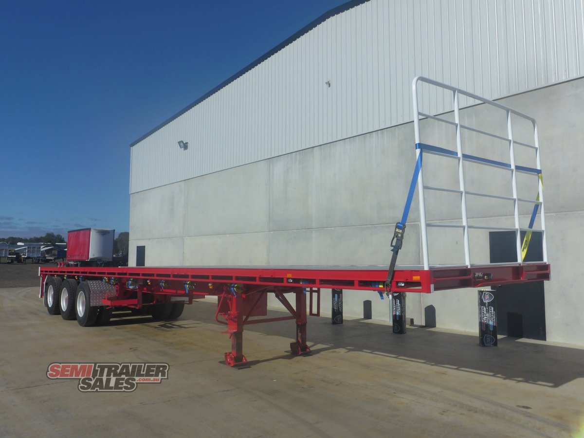 KRUEGER FLAT TOP TRAILER