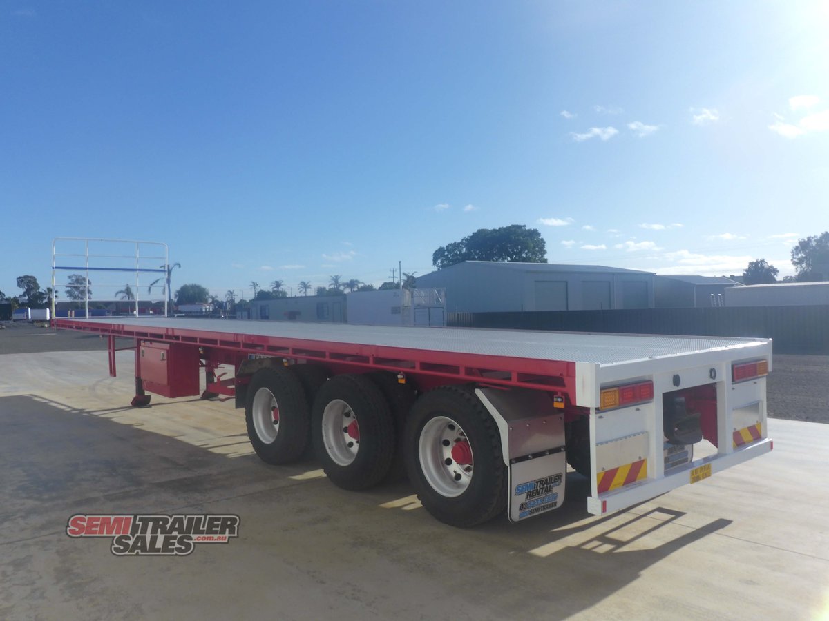 KRUEGER FLAT TOP TRAILER