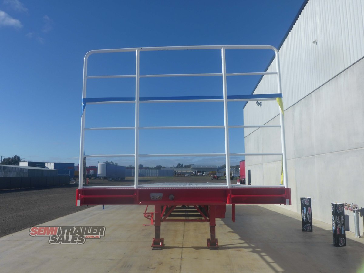 KRUEGER FLAT TOP TRAILER