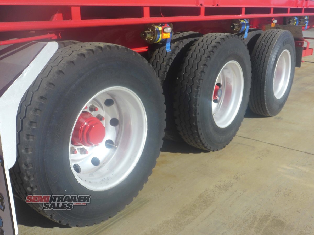 KRUEGER FLAT TOP TRAILER