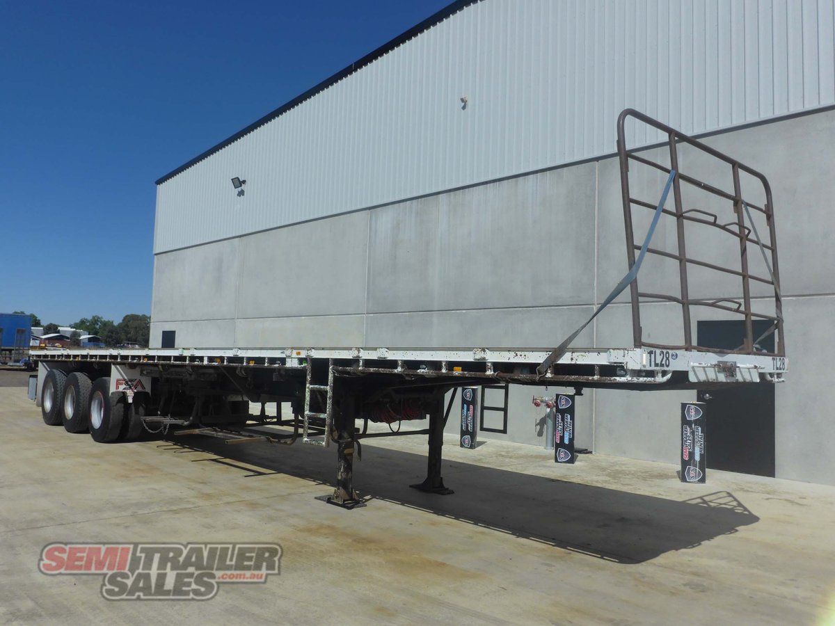 2005 HAULMARK FLAT TOP EXTENDABLE TRAILER