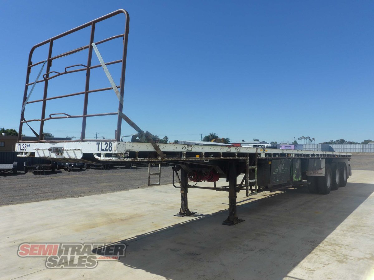 2005 HAULMARK FLAT TOP EXTENDABLE TRAILER