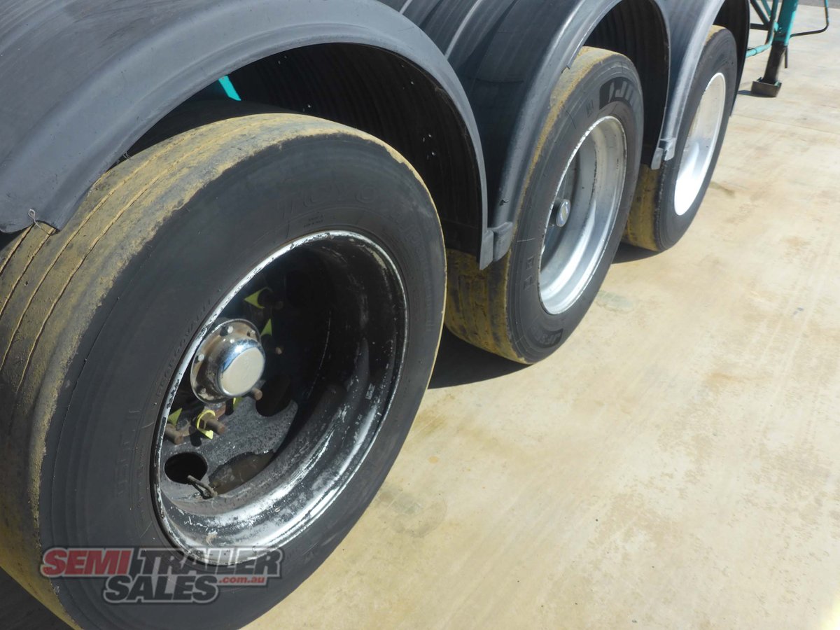 FREIGHTER CURTAINSIDER TRAILER