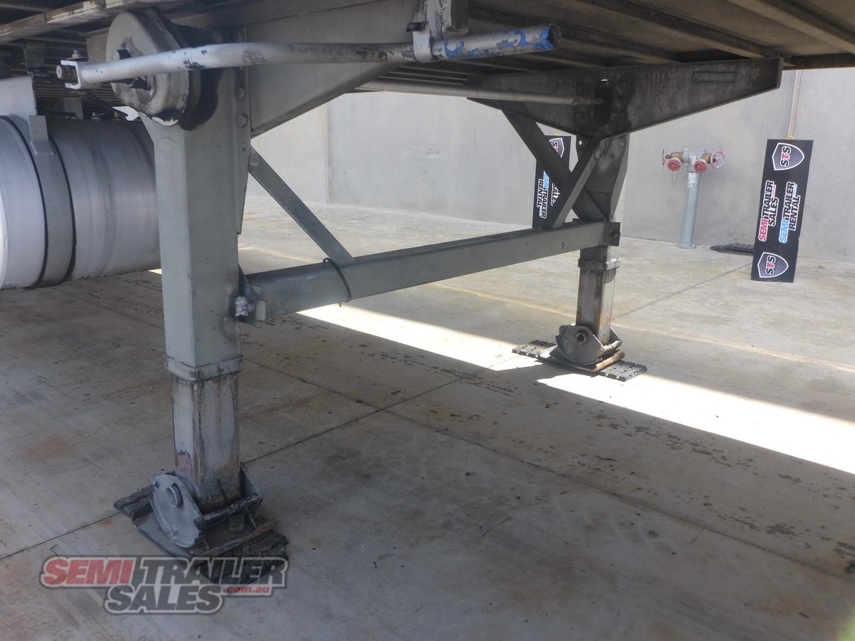 MAXITRANS REFRIGERATED TRAILER