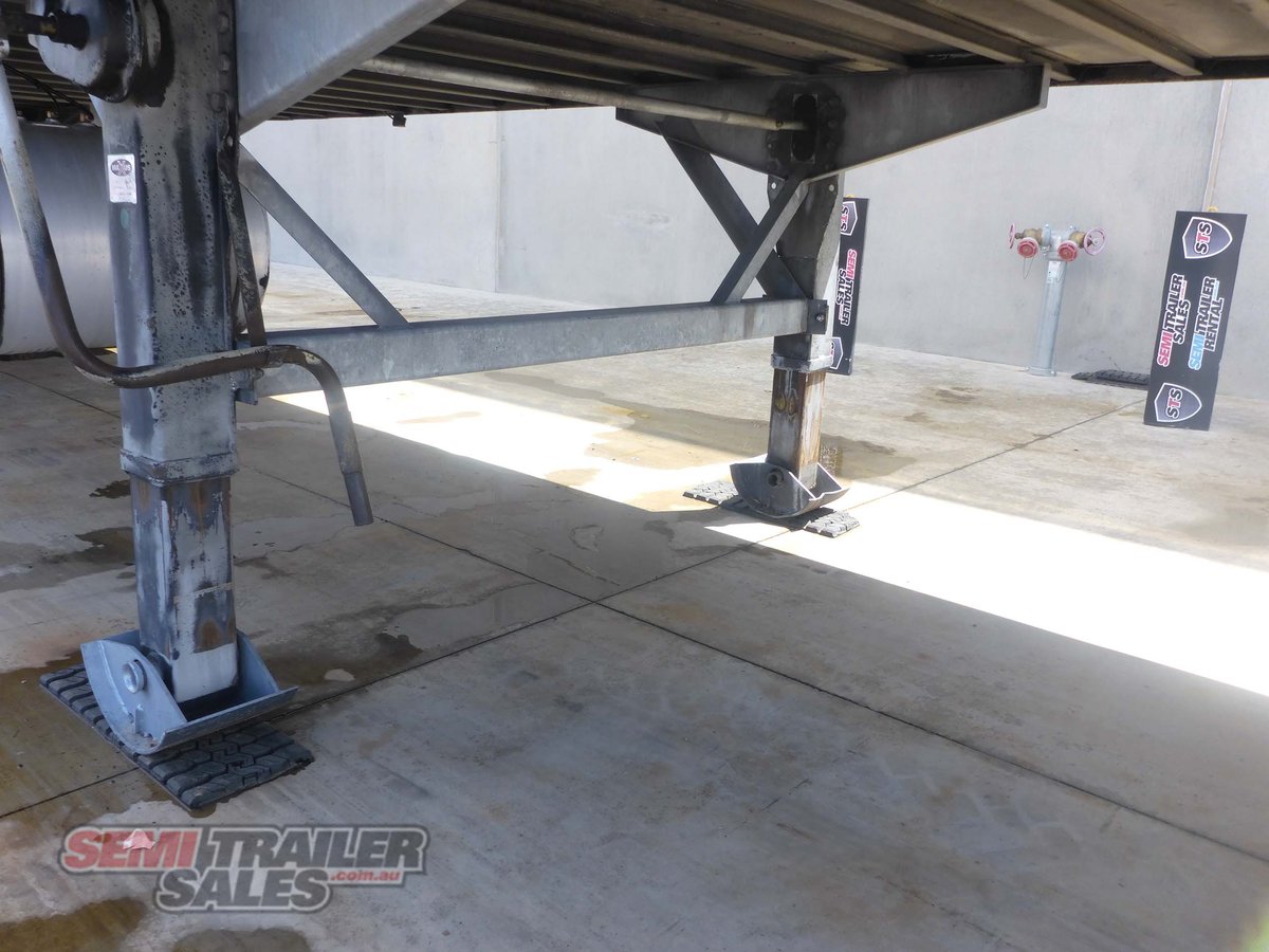 MAXITRANS REFRIGERATED TRAILER