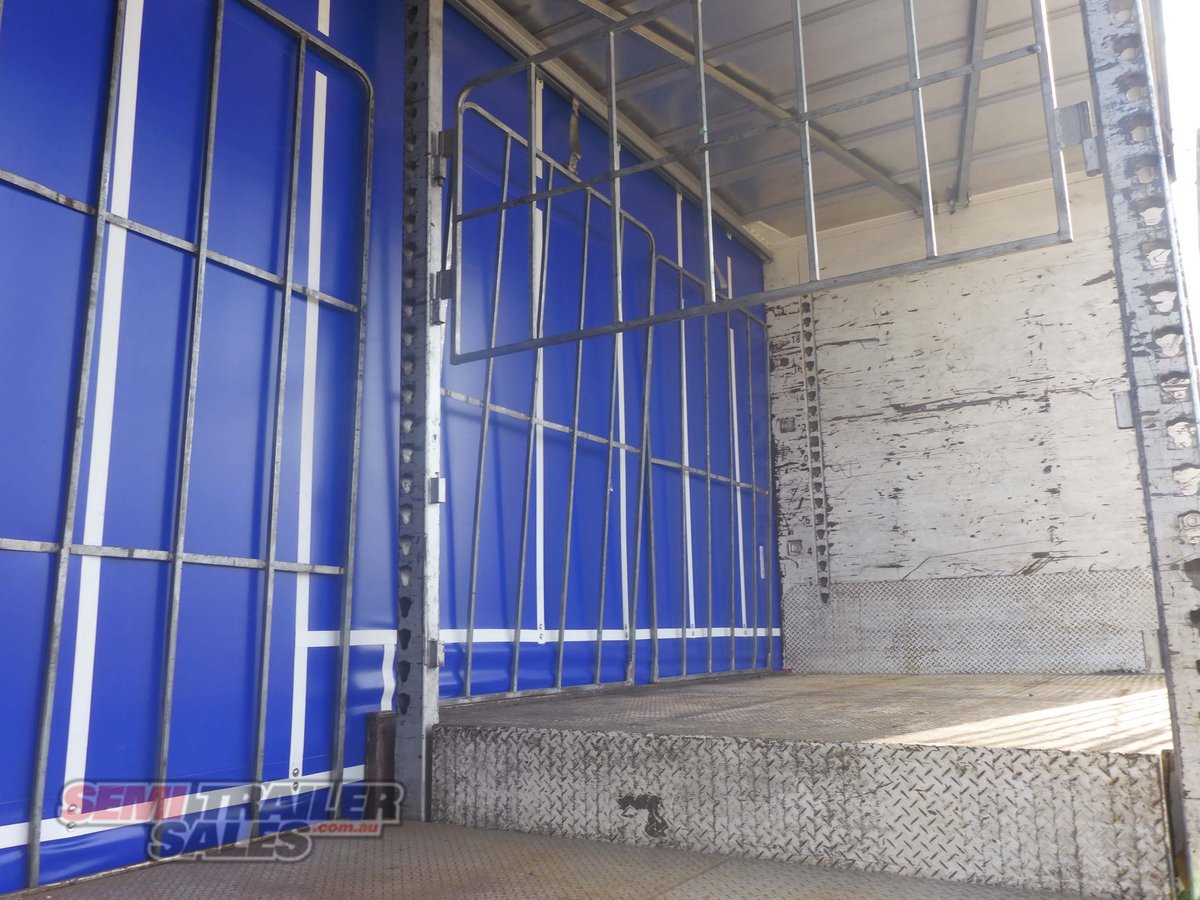 VAWDREY CURTAINSIDER TRAILER