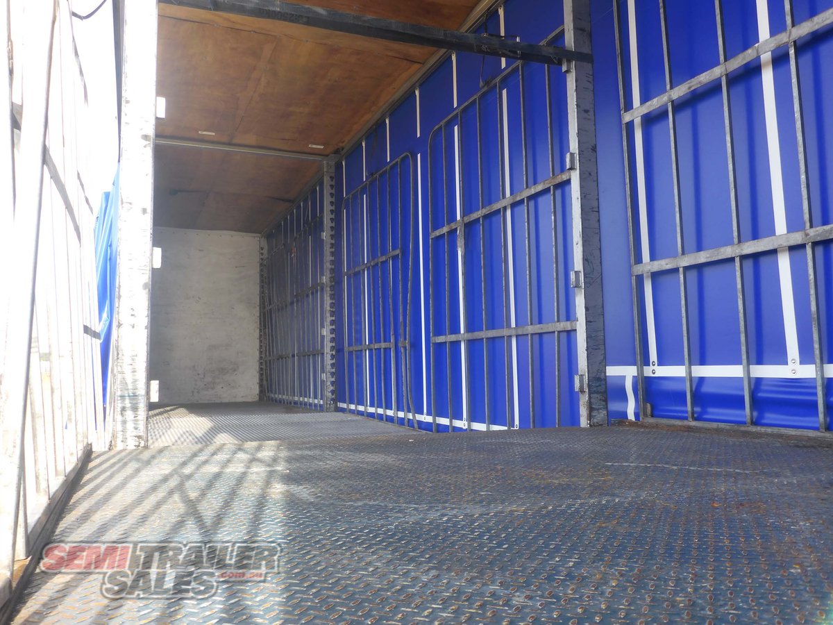 VAWDREY CURTAINSIDER TRAILER