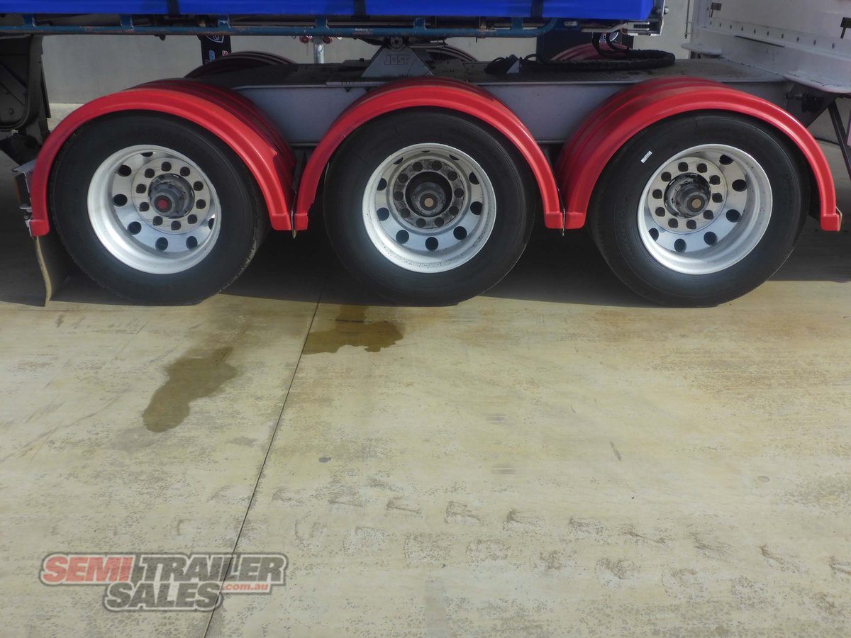 VAWDREY CURTAINSIDER TRAILER