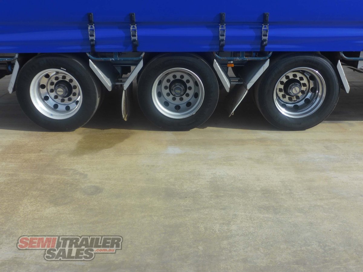 VAWDREY CURTAINSIDER TRAILER