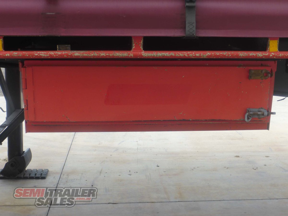 BARKER CURTAINSIDER TRAILER