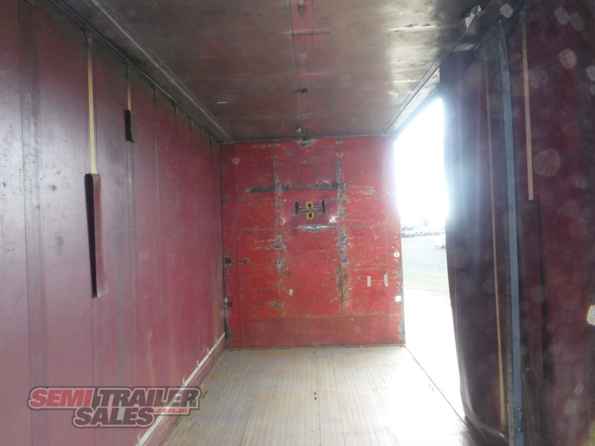 BARKER CURTAINSIDER TRAILER