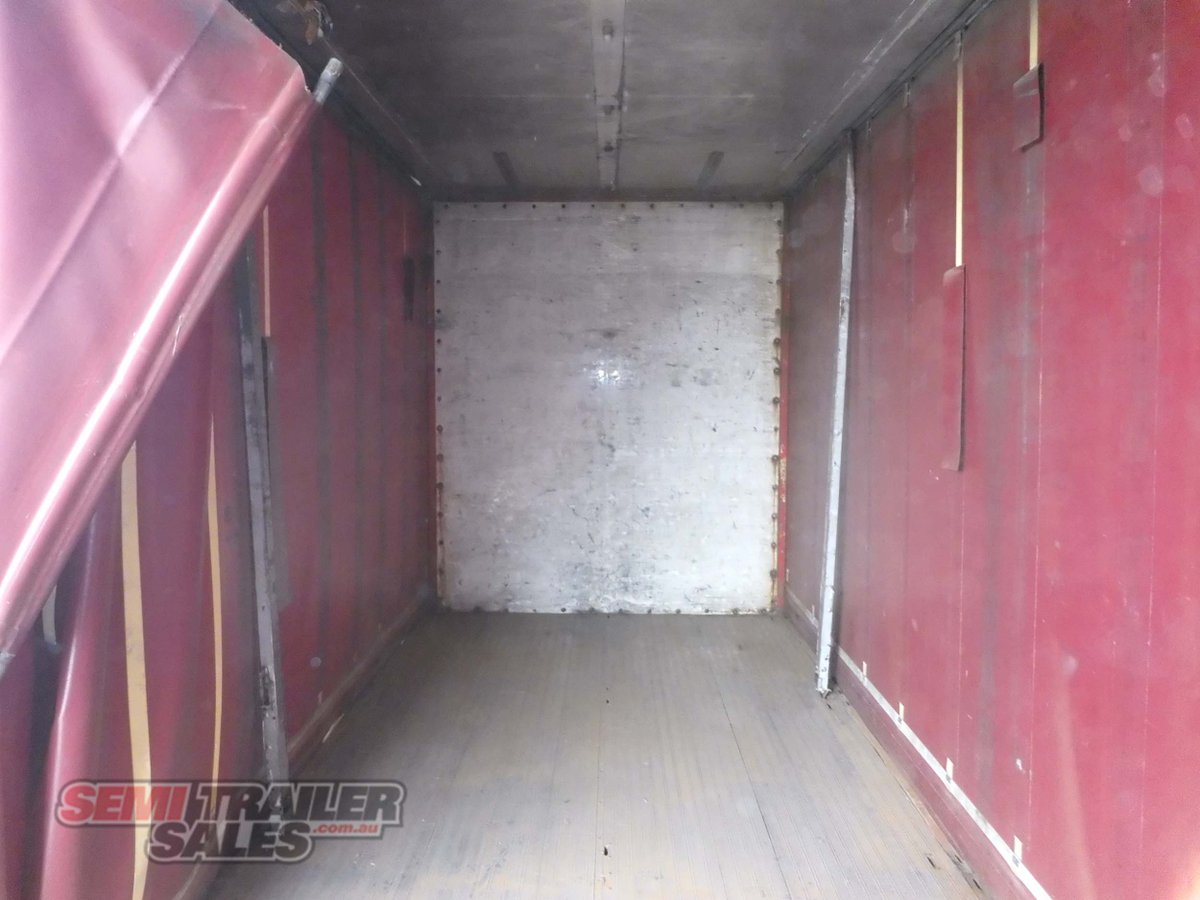 BARKER CURTAINSIDER TRAILER