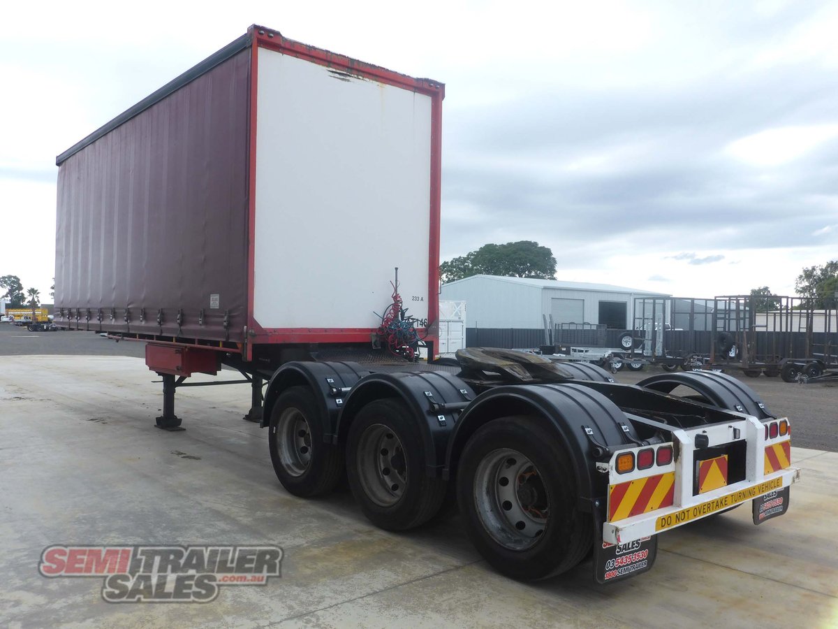 BARKER CURTAINSIDER TRAILER
