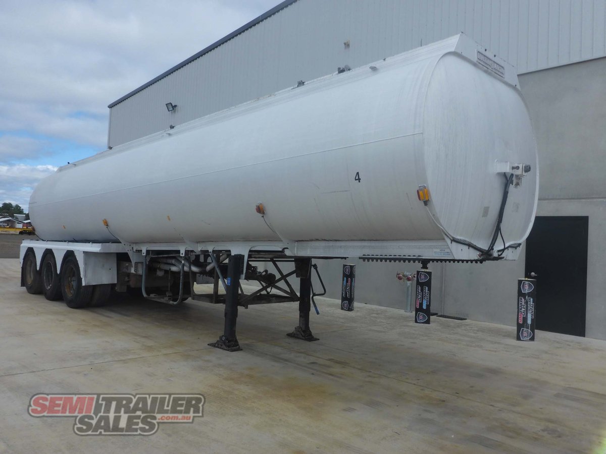 HOCKNEY TANKER TRAILER
