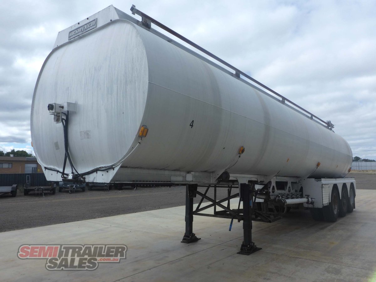 HOCKNEY TANKER TRAILER