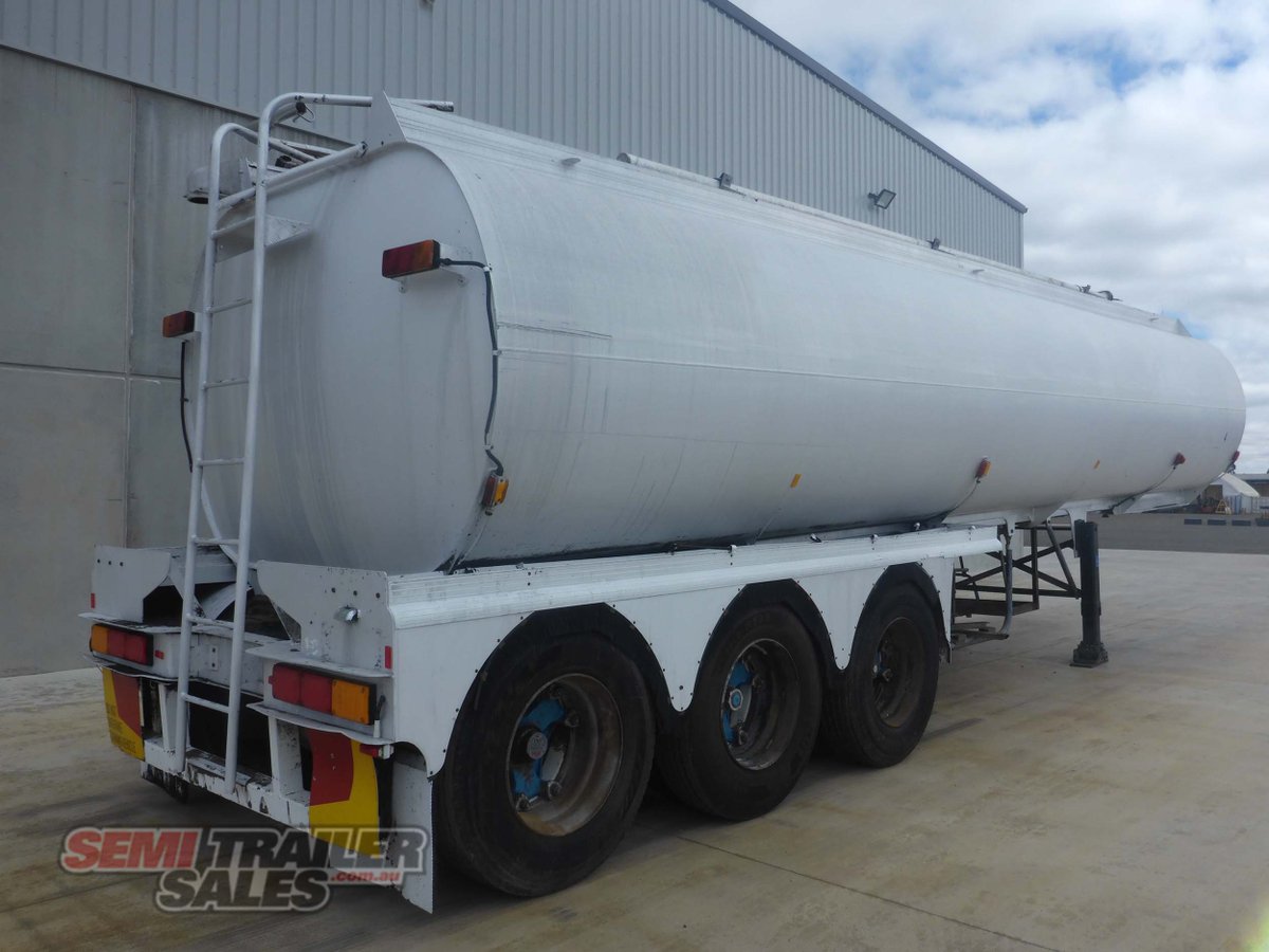 HOCKNEY TANKER TRAILER