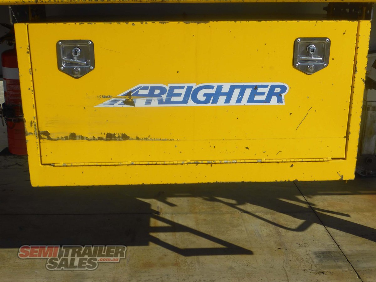 MAXITRANS FLAT TOP TRAILER