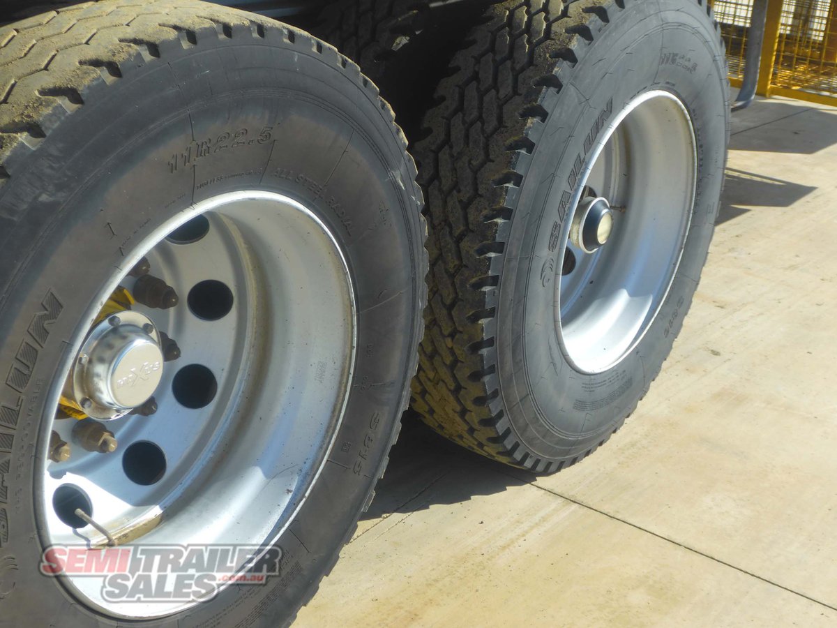 MAXITRANS FLAT TOP TRAILER