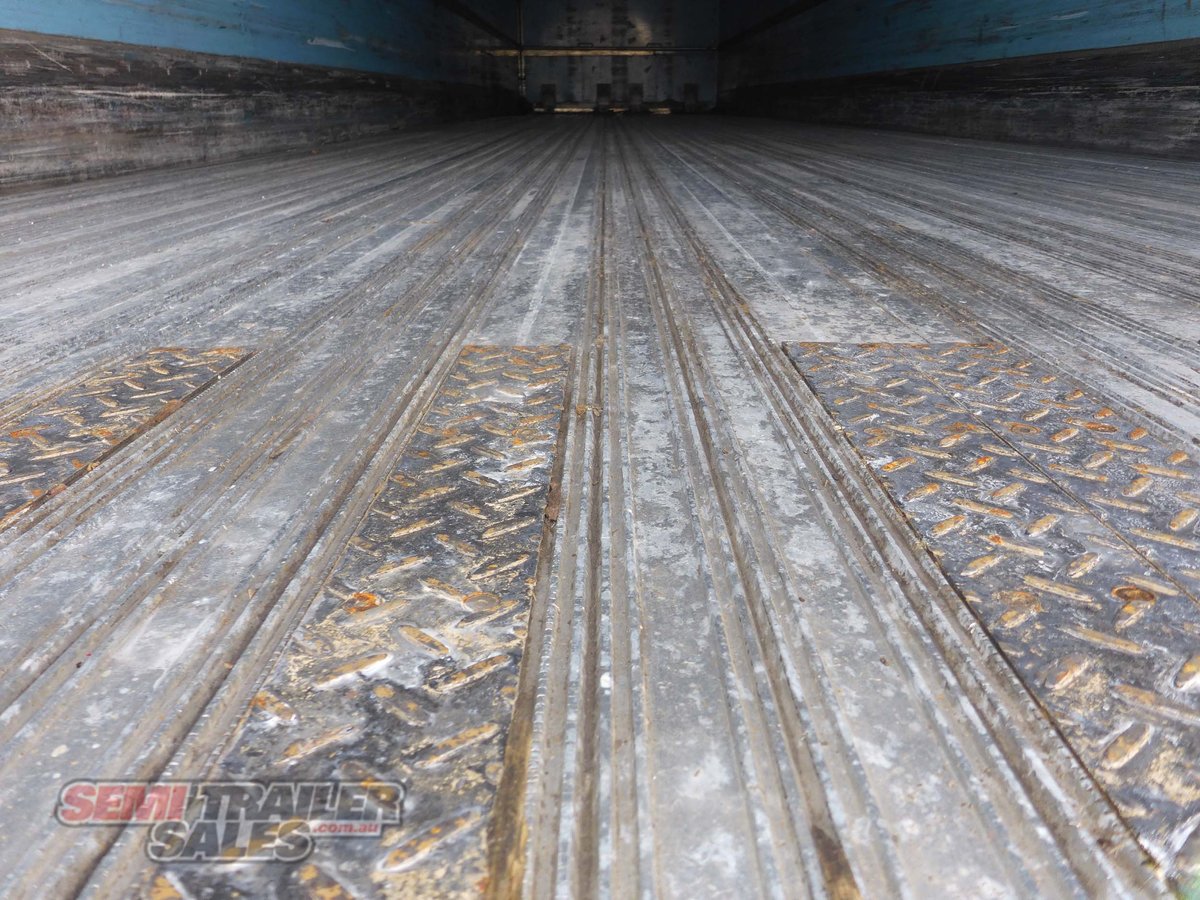 MAXITRANS REFRIGERATED TRAILER