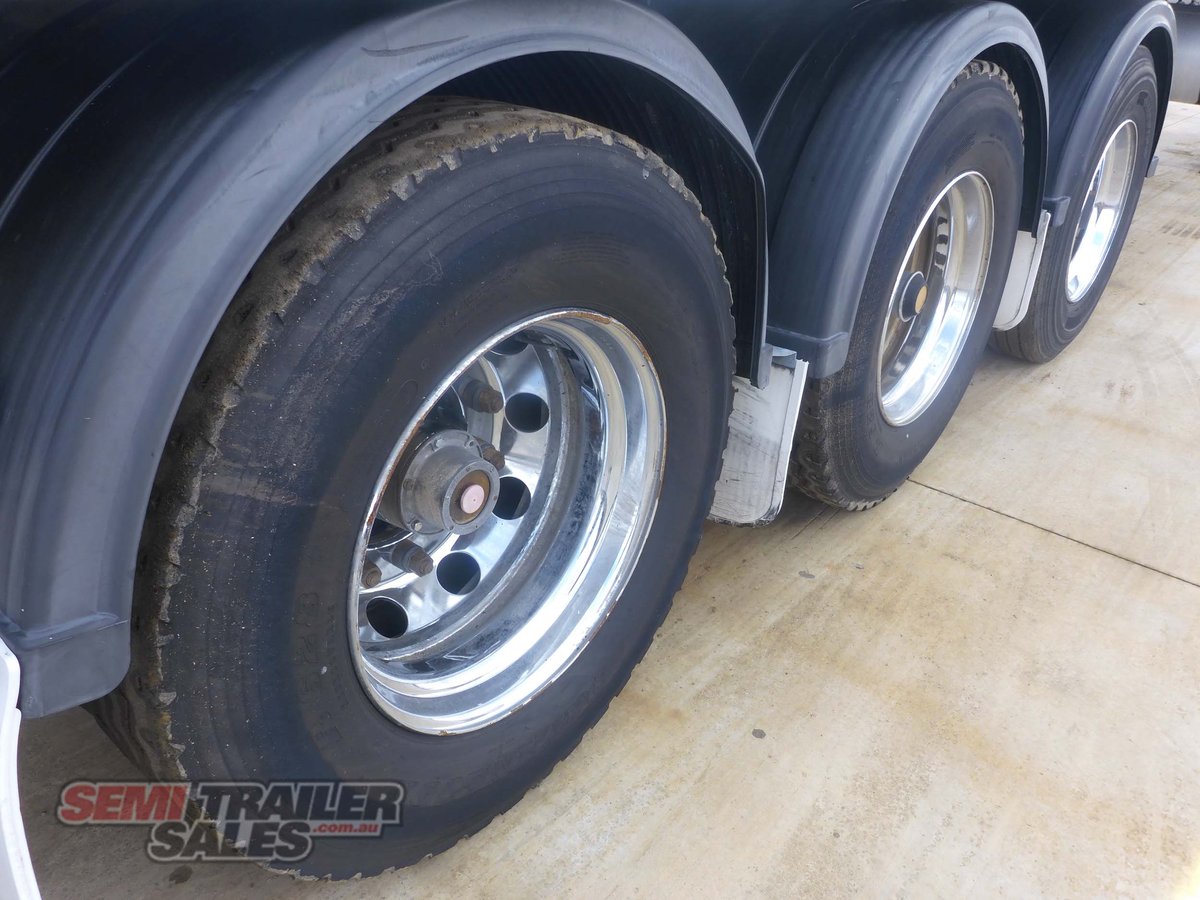 MAXITRANS REFRIGERATED TRAILER