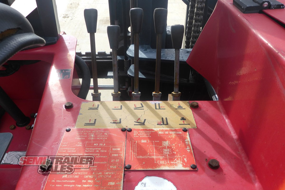 2007 MOFFETT TRUCK MOUNTED FORKLIFT
