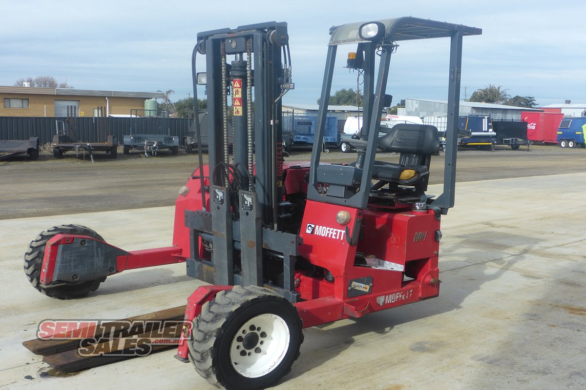 2007 MOFFETT TRUCK MOUNTED FORKLIFT