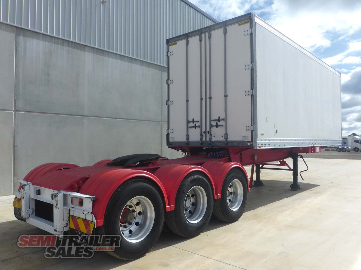 MAXITRANS REFRIGERATED TRAILER
