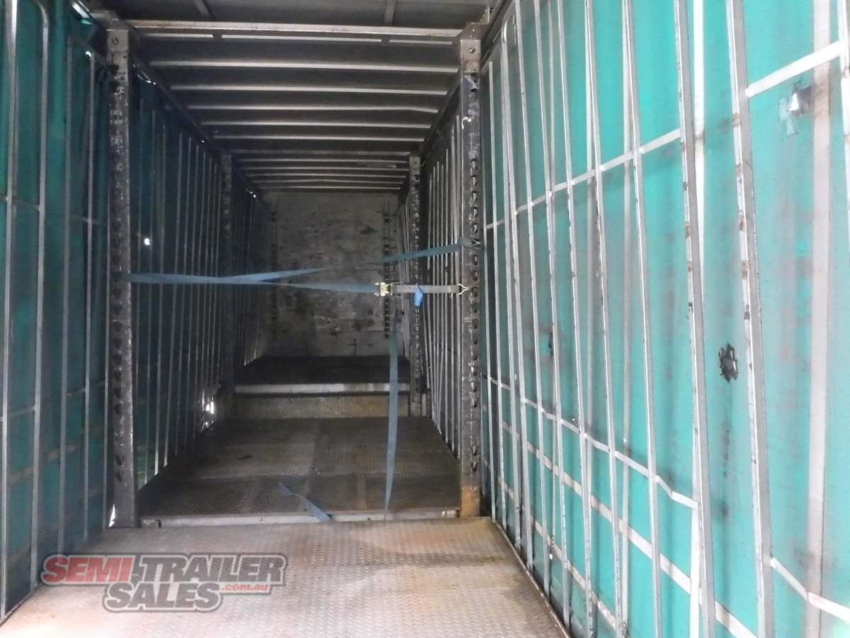 VAWDREY CURTAINSIDER TRAILER
