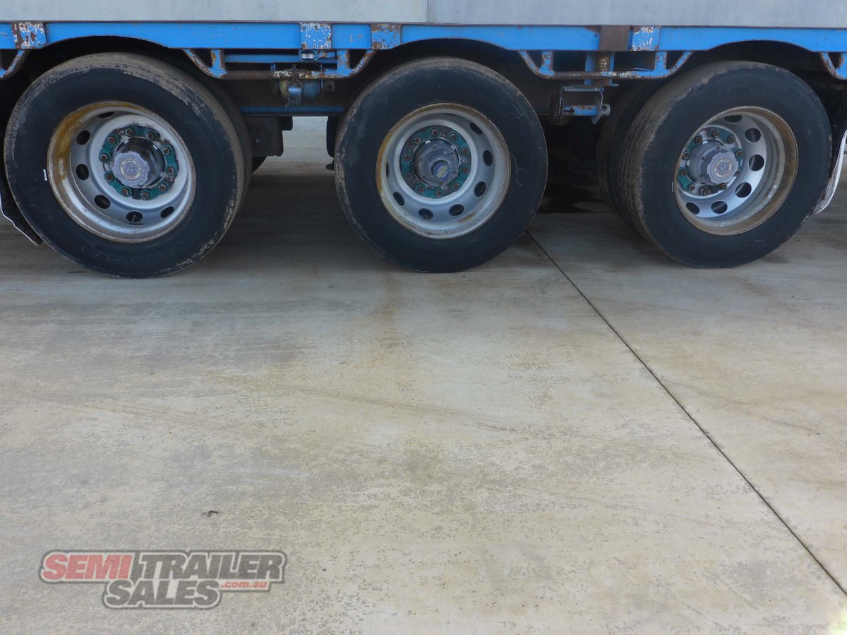 MAXITRANS DROP DECK TRAILER