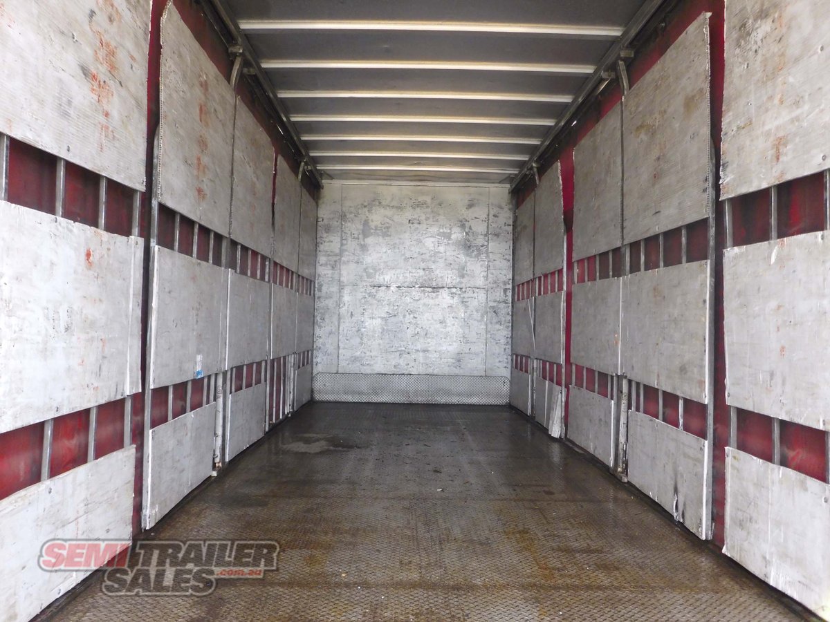 VAWDREY CURTAINSIDER TRAILER