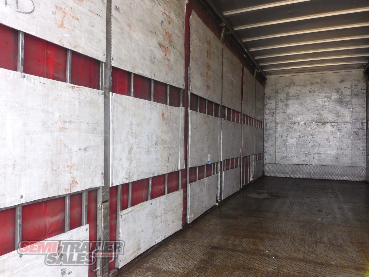 VAWDREY CURTAINSIDER TRAILER