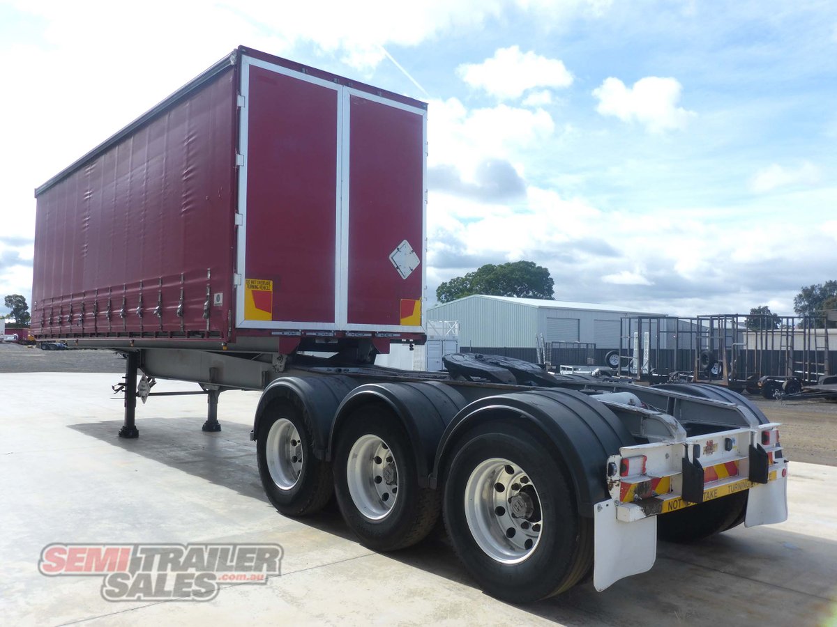 VAWDREY CURTAINSIDER TRAILER