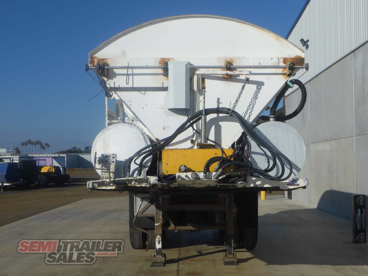 BOOMER WALKING FLOOR TRAILER
